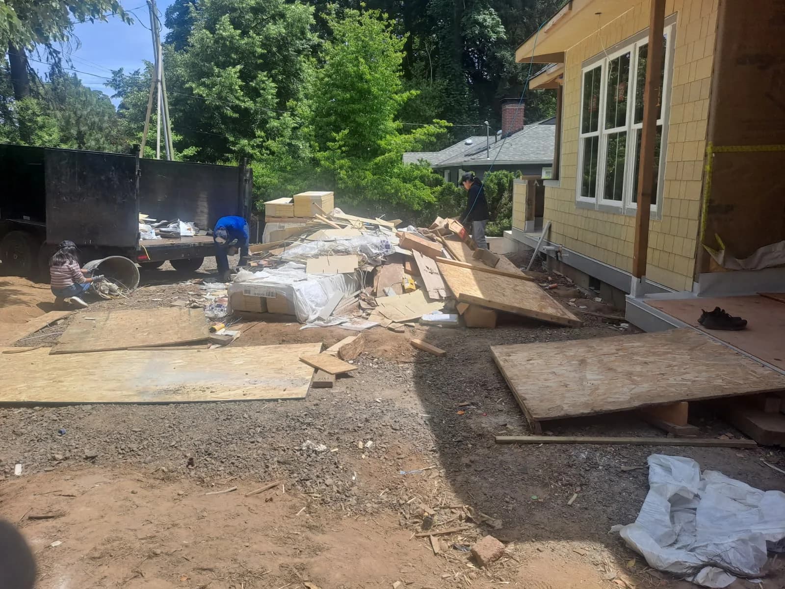 HOARDER HOUSE CLEANOUT
